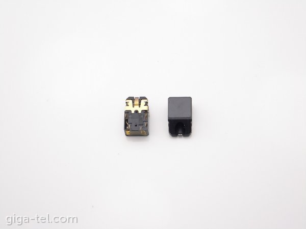 HTC Wildfire audio connector