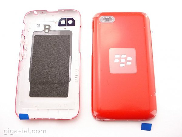 Blackberry Q5 battery cover red